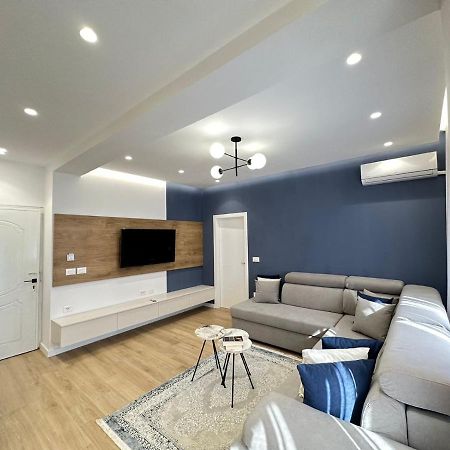 Luxurious Seaside Apartment Durrës Extérieur photo