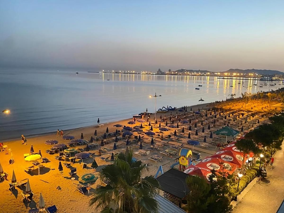 Luxurious Seaside Apartment Durrës Extérieur photo