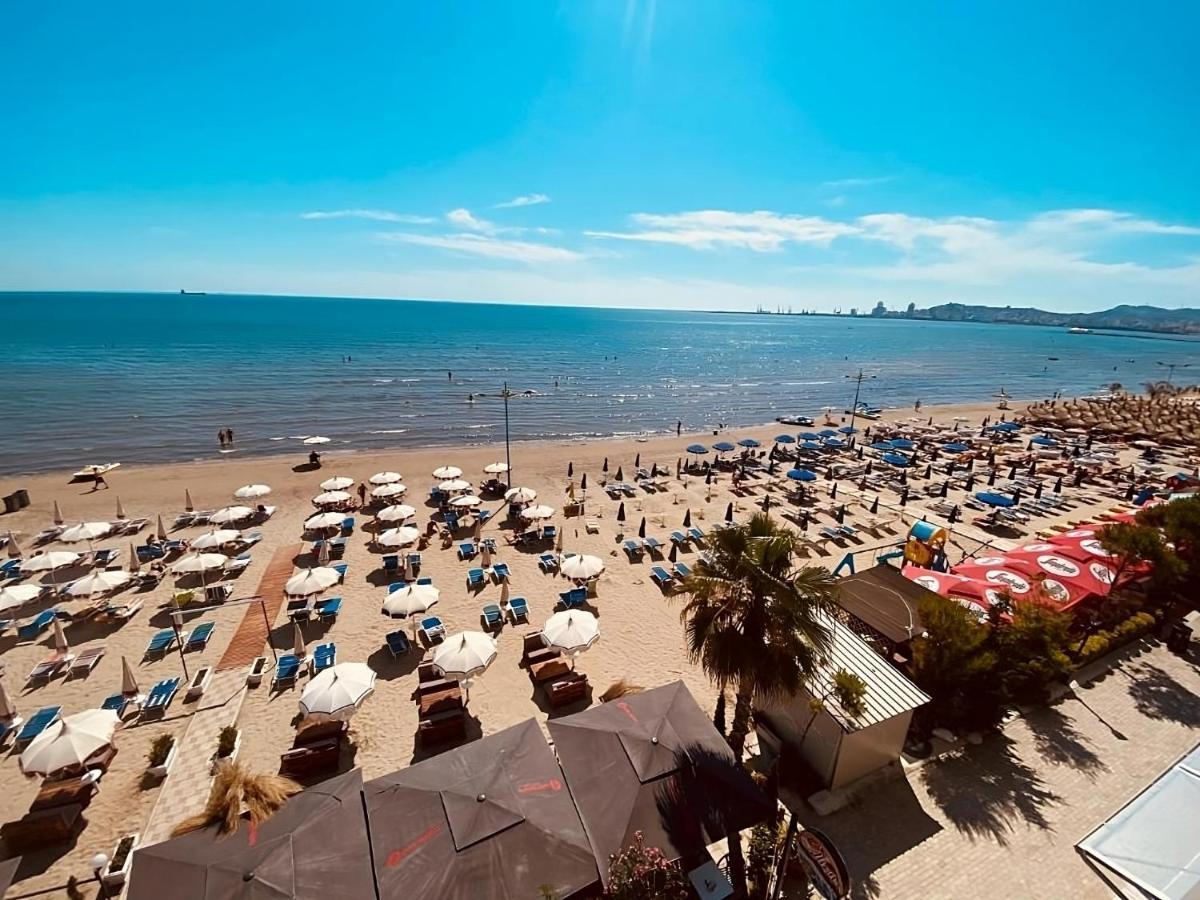 Luxurious Seaside Apartment Durrës Extérieur photo